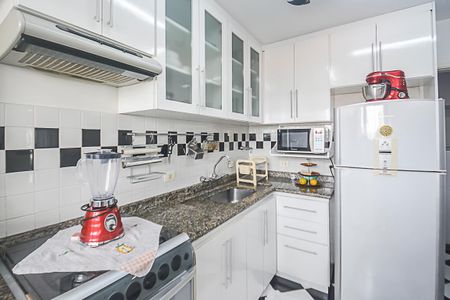 Apartamento à venda com 75m², 2 quartos e 2 vagasCozinha