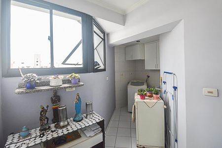 Apartamento à venda com 75m², 2 quartos e 2 vagasÁrea de Serviço