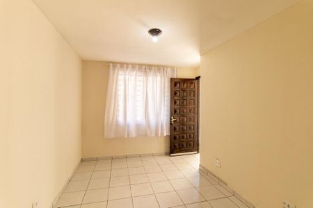 Sala de casa para alugar com 1 quarto, 35m² em Sítio Cercado, Curitiba