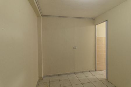 Quarto de casa para alugar com 1 quarto, 35m² em Sítio Cercado, Curitiba