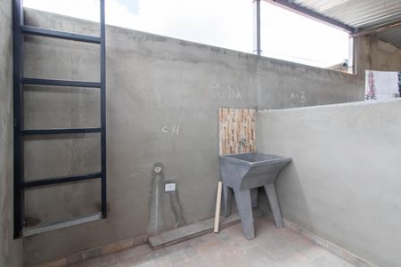 Casa para alugar com 50m², 1 quarto e sem vagaÁrea de Serviço 