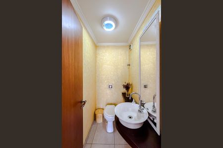 Apartamento para alugar com 215m², 3 quartos e 4 vagasLavabo (Piso Superior)