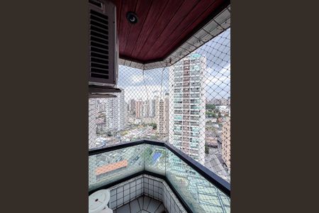 Apartamento para alugar com 215m², 3 quartos e 4 vagasVaranda da Suíte