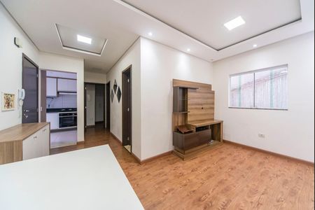 Sala de apartamento para alugar com 2 quartos, 57m² em Vila Eldizia, Santo André