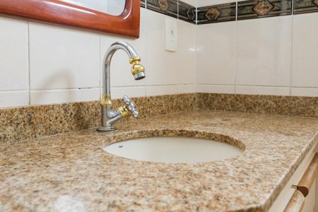 Apartamento à venda com 75m², 3 quartos e 1 vaga Apartamento à venda com 75m², 3 quartos e 1 vagaBanheiro