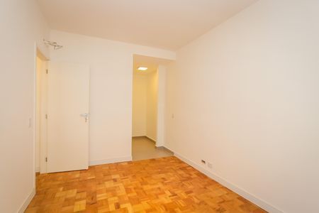 Suite de apartamento para alugar com 2 quartos, 75m² em Vila Progredior, São Paulo