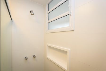 Banheiro da Suite de apartamento para alugar com 2 quartos, 75m² em Vila Progredior, São Paulo