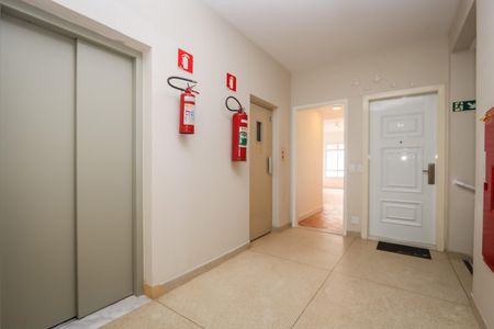 Apartamento para alugar com 75m², 2 quartos e 1 vagaHall Social