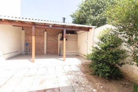 Casa à venda com 129m², 4 quartos e 1 vaga