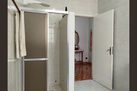 Casa para alugar com 300m², 4 quartos e 3 vagasBanheiro 2