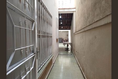 Casa para alugar com 300m², 4 quartos e 3 vagasEntrada lateral