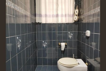 Casa para alugar com 300m², 4 quartos e 3 vagasBanheiro 3 - Lavabo