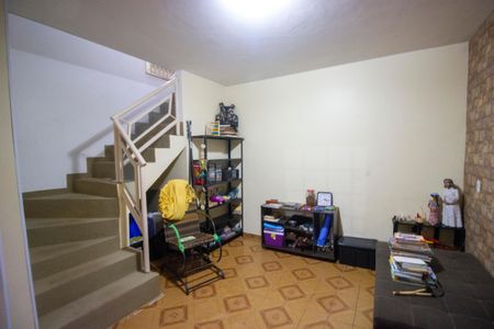 Casa para alugar com 4 quartos, 210m² em Qnf 14, Brasília