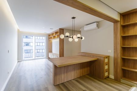 Sala de apartamento à venda com 3 quartos, 82m² em Vila Uberabinha, São Paulo