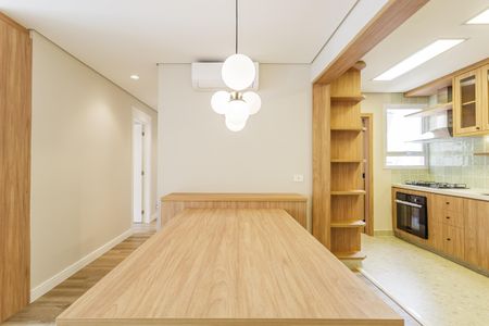 Apartamento à venda com 82m², 3 quartos e 1 vaga Apartamento à venda com 82m², 3 quartos e 1 vagaSala