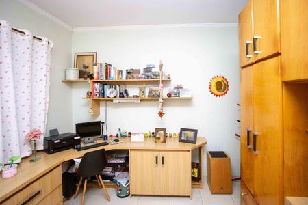 Casa à venda com 130m², 3 quartos e 2 vagasQuarto 2