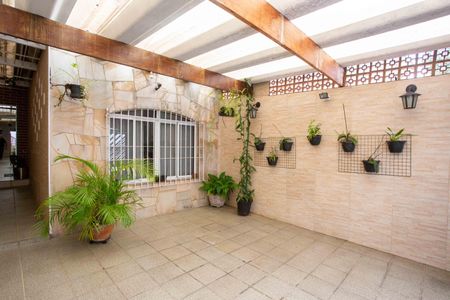 Casa à venda com 130m², 3 quartos e 2 vagasGaragem