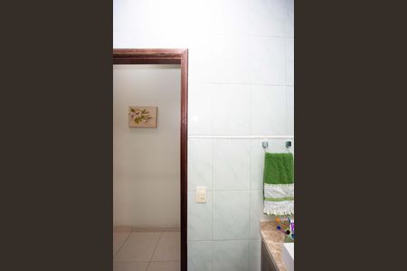 Casa à venda com 130m², 3 quartos e 2 vagasBanheiro Social