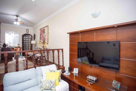 Casa à venda com 130m², 3 quartos e 2 vagasSala de TV