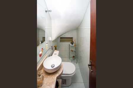 Casa à venda com 130m², 3 quartos e 2 vagasLavabo