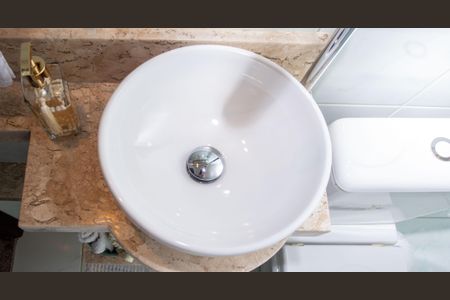 Casa à venda com 130m², 3 quartos e 2 vagasLavabo