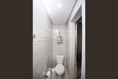 Casa à venda com 130m², 3 quartos e 2 vagasBanheiro de serviço