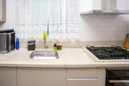 Casa à venda com 130m², 3 quartos e 2 vagasCozinha