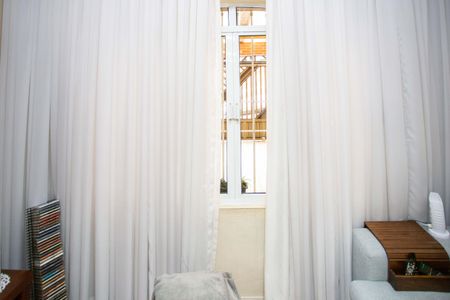 Casa à venda com 130m², 3 quartos e 2 vagasSala de TV