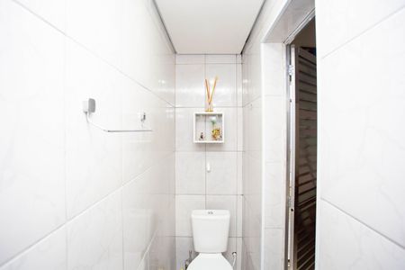 Casa à venda com 130m², 3 quartos e 2 vagasBanheiro de serviço