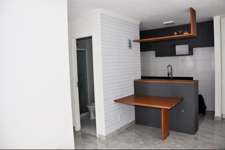 Apartamento para alugar com 49m², 2 quartos e 1 vaga Apartamento para alugar com 49m², 2 quartos e 1 vagaDetalhe - Sala e Sala de Jantar