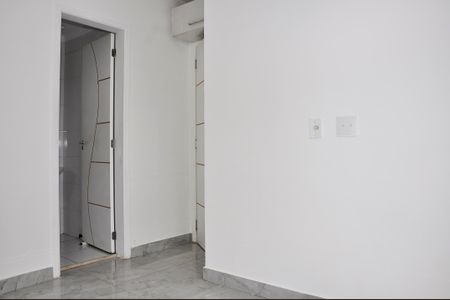 Apartamento para alugar com 49m², 2 quartos e 1 vaga Apartamento para alugar com 49m², 2 quartos e 1 vagaDetalhe - Quarto 01 com Suíte
