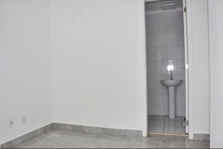 Apartamento para alugar com 49m², 2 quartos e 1 vaga Apartamento para alugar com 49m², 2 quartos e 1 vagaDetalhe - Quarto 01 com Suíte