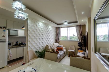 Sala de apartamento para alugar com 2 quartos, 43m² em Vila Jaraguá, São Paulo