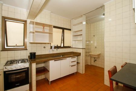 Apartamento para alugar com 70m², 2 quartos e 1 vagaCozinha