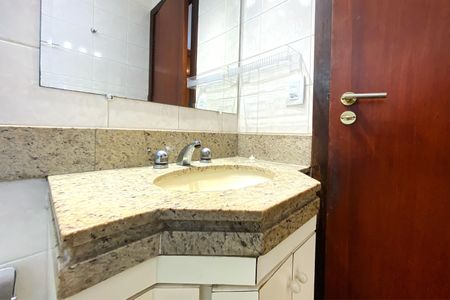 Apartamento à venda com 78m², 3 quartos e 2 vagasBanheiro da Suíte 1