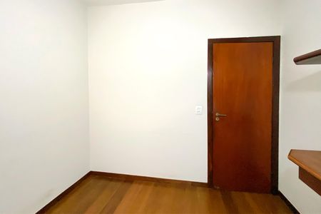 Apartamento à venda com 78m², 3 quartos e 2 vagasQuarto 3