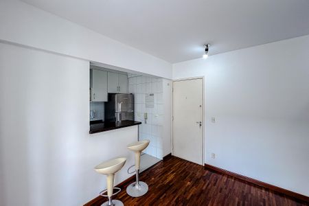 Apartamento à venda com 37m², 1 quarto e 1 vaga Apartamento à venda com 37m², 1 quarto e 1 vagaSala