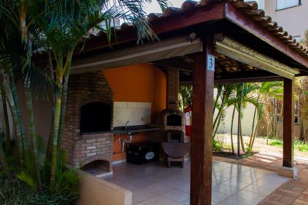 Apartamento para alugar com 60m², 2 quartos e 1 vagaÁREA COMUM - CHURRASQUEIRO