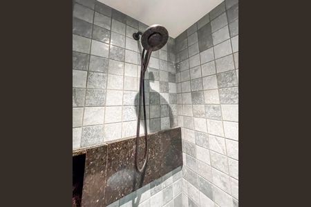 Apartamento à venda com 34m², 1 quarto e sem vagaDetalhe do banheiro