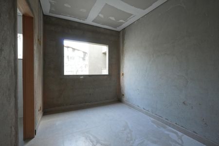 Casa à venda com 204m², 3 quartos e 4 vagasSuíte 2