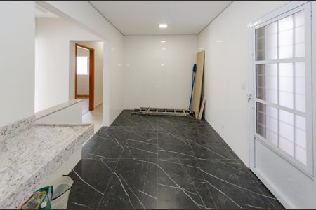 Casa à venda com 170m², 3 quartos e 3 vagas Casa à venda com 170m², 3 quartos e 3 vagasCozinha