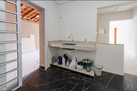 Casa à venda com 170m², 3 quartos e 3 vagas Casa à venda com 170m², 3 quartos e 3 vagasCozinha