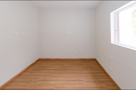 Casa à venda com 170m², 3 quartos e 3 vagas Casa à venda com 170m², 3 quartos e 3 vagasQuarto 2