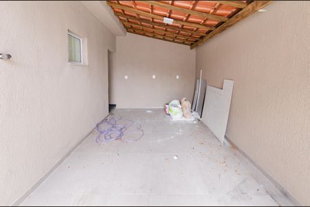 Casa à venda com 170m², 3 quartos e 3 vagas Casa à venda com 170m², 3 quartos e 3 vagasÁrea