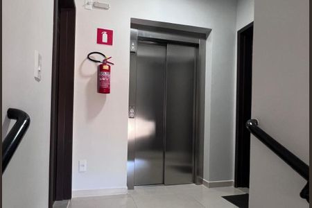 Apartamento para alugar com 70m², 2 quartos e 1 vagaElevador