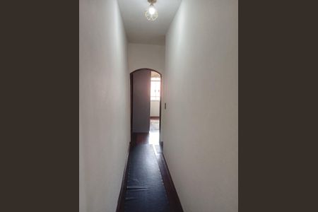Corredor de casa à venda com 3 quartos, 169m² em Jardim Las Vegas, Santo André
