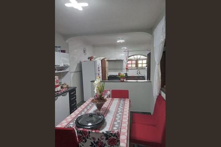 Casa à venda com 169m², 3 quartos e 2 vagasCozinha