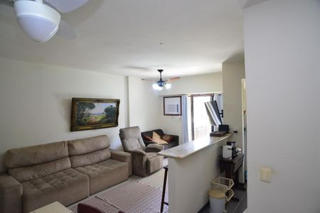 Sala de apartamento para alugar com 1 quarto, 72m² em Barra da Tijuca, Rio de Janeiro