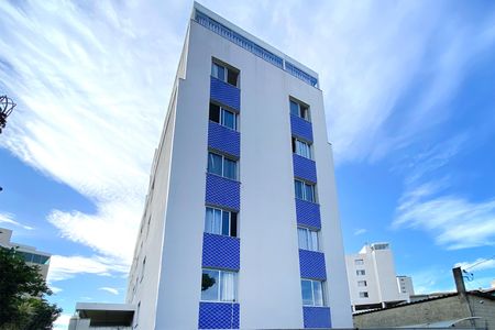 Apartamento à venda com 140m², 3 quartos e 1 vaga Apartamento à venda com 140m², 3 quartos e 1 vagaFachada