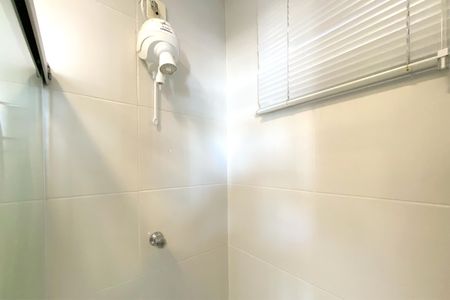 Apartamento à venda com 140m², 3 quartos e 1 vaga Apartamento à venda com 140m², 3 quartos e 1 vagaBanheiro da Suíte 1